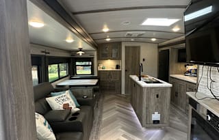 Spacious GLAMPING in “Big Gem”