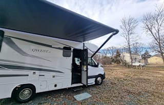 New 2025 Qwest on Mercedes Benz, 25 feet