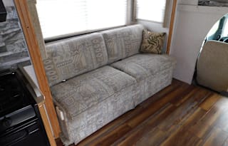 2002 Winnebago Minnie