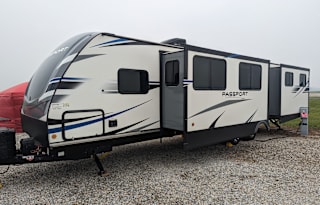 Keystone Passport 3400QD - Sleeps 14