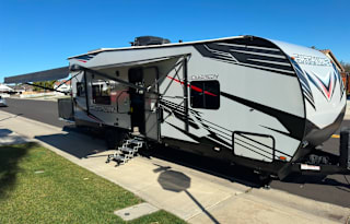 SOCKWAVE TOYHAULER