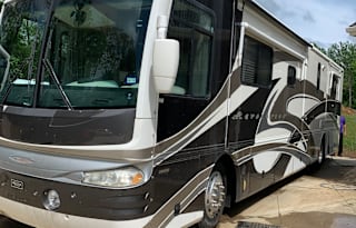 2002 Fleetwood RV Revolution