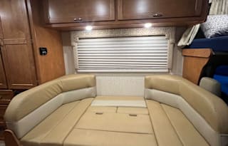 2017 Winnebago Minnie Winnie 22R