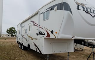 Will Deliver! 2009 Heartland Cyclone 3795