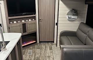 2022 CrossRoads RV Sunset Trail Super Lite SS330BH