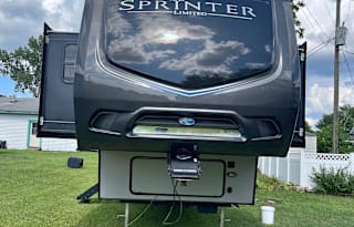 2020 keystone Sprinter 5th wheel (delivery only)