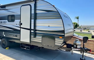 2020 EVO FS 177BQ RV Rental near Palmdale,CA,93550