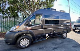 2022 Thor Motor Coach "Adventure Comfort"