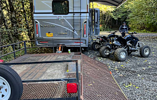 Great 4 Season Family RV w/ Slide-Out, Solar & Gen
