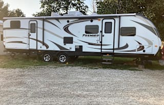 2013 Keystone RV Premier Ultra Lite 31BHPR
