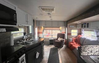 Cozy Home Pet Friendly RV