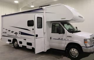 2019 Winnebago Outlook 25J