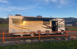 Making Family Memories In Our Spacious RV!!