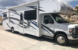 2023 Thor Motor Coach Chateau 31E