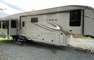 Ultimate Family Retreat on Wheels – 3 Bedrooms