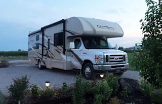 Family Friendly Freedom Elite Bunkhouse