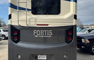 2021 Fleetwood RV Fortis 34MB