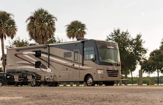 Mirada 1 | Unlimited Mileage & Generator Use