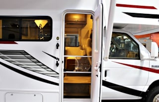 2020 Thor Motor Coach Freedom Elite E350