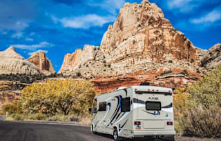 Bird's RV Rental: 26' Class A, sleeps 4