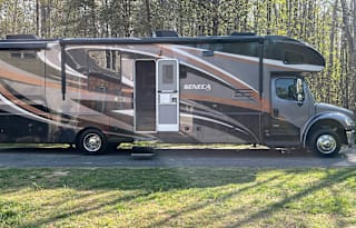 2012 Jayco Seneca 36FK