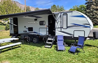 2021 Forest River RV Cherokee Alpha Wolf 26DBH-L