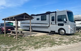 2021 Winnebago Adventurer 36Z