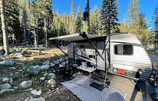 Bunk Beds/Queen + Easy Tow - 2021 Jayco 174BH NEW