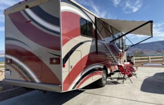 2015 Winnebago Sunstar 31KB