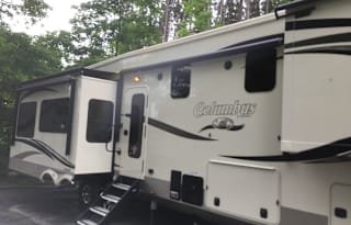 2018 Forest River Columbus F383FB