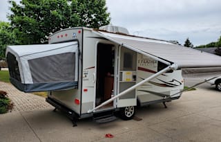 2015 Jayco Jay Feather Ultra Lite X17Z