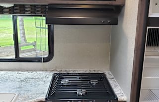 2019 Keystone  Passport G3350 Bunk House!