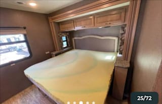 2018 Thor Motor Coach Hurricane 34P