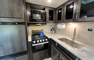 Family Friendly Bunkhouse. Park it and enjoy!