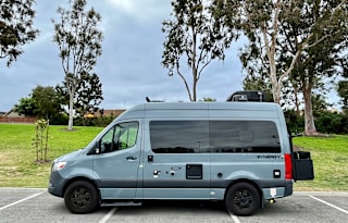2022 Thor Synergy( sprinter )5 seats 3 sleeps