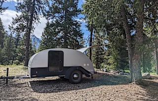 The Jackalope - Well-Stocked Teardrop Trailer
