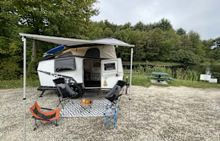 2022 TAXA Outdoors Cricket Std. Model