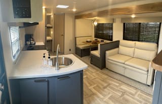 Traveler's Trove: "Luxe Haven" 2024 Tracer