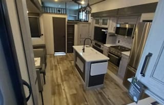 We Deliver! 2023 Montana 381TB 2 bed/2ba w Loft