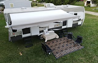 The Brownie NEWLY RENOVATED Sleeps 6 Must See !
