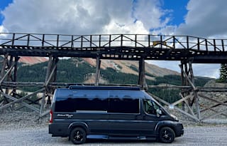 2020 Regency National Traveler FULL OFF-GRID