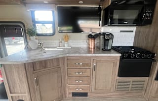 2019 Entegra- sleeps 8, private bedroom