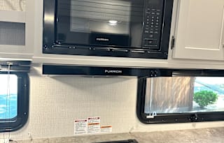 Brand New 5th wheel