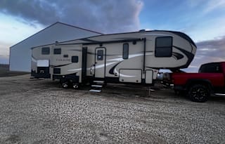 2019 Keystone RV Cougar Half-Ton Series 32DBH