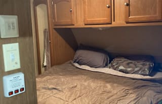 2010 CrossRoads RV Sunset Trail ST31KS