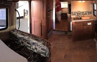 2011 Sunseeker by Forest River 3170DS