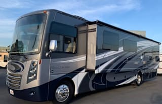 2017 Thor Motor Coach Challenger 37LX