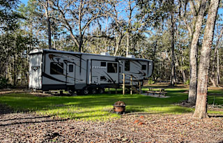 Suwannee River Reelaxtion Retreat