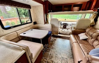 2013 Thor Motor Coach ACE 29 2