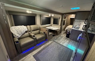 2021 Grand Design Imagine 2800BH Travel Trailer